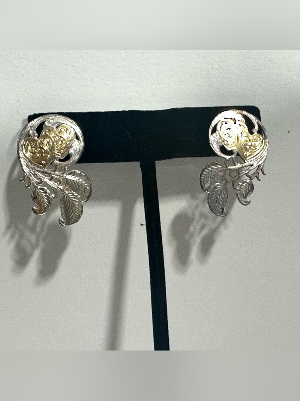 Montana Silversmiths Western Vintage Earrings Gold Silver Embossed Hearts Leaves